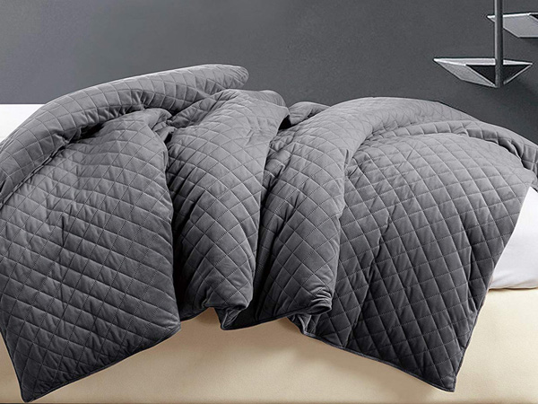BlanQuil Quilted Weighted Blanket3.jpg (123 KB)
